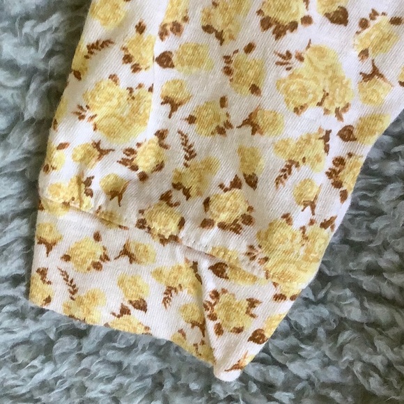 Style & Co Yellow Roses Floral Long Sleeved Tee Shirt Resale Size Medium - Picture 4 of 16